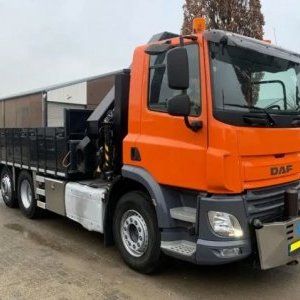 foto 6x2 DAF CF 290 + HMF 32tm