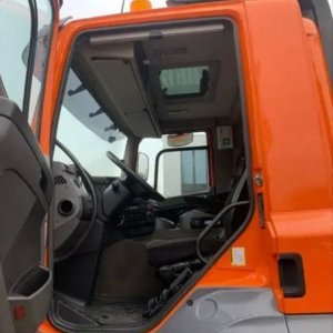 foto 6x2 DAF CF 290 + HMF 32tm